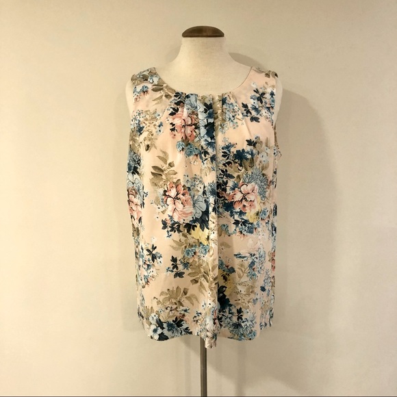 EUC Dorothy Perkins Floral Top! - Picture 1 of 6